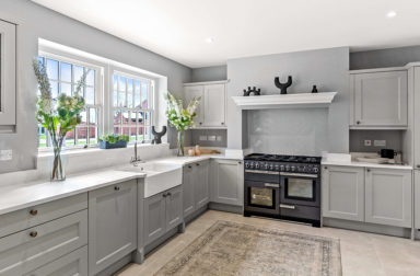 HH16 kitchen compressed Apr23 1200x700